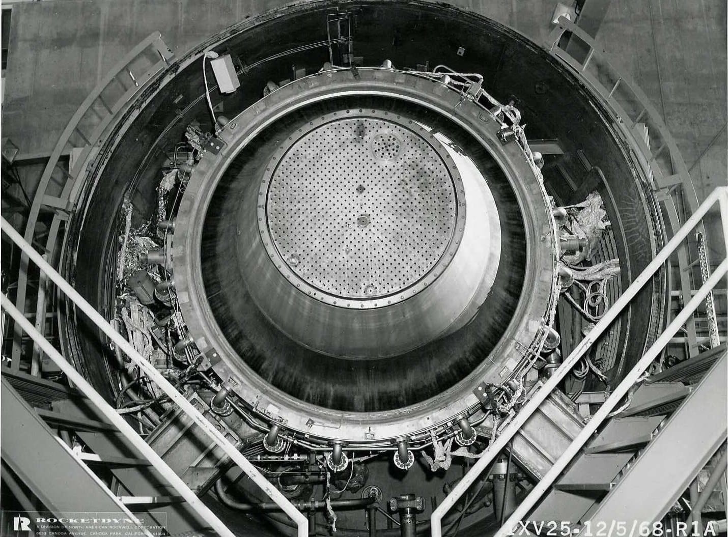 Rocketdyne J-2t toroidal aerospike