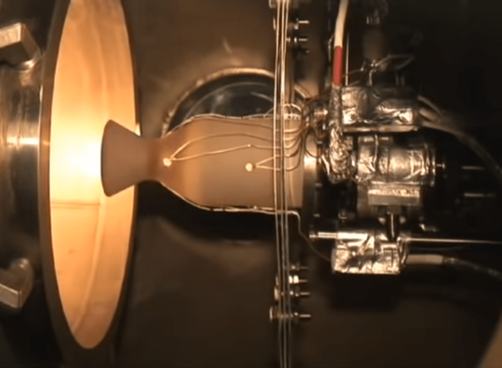 Draco engine testing in vacuum conditions
