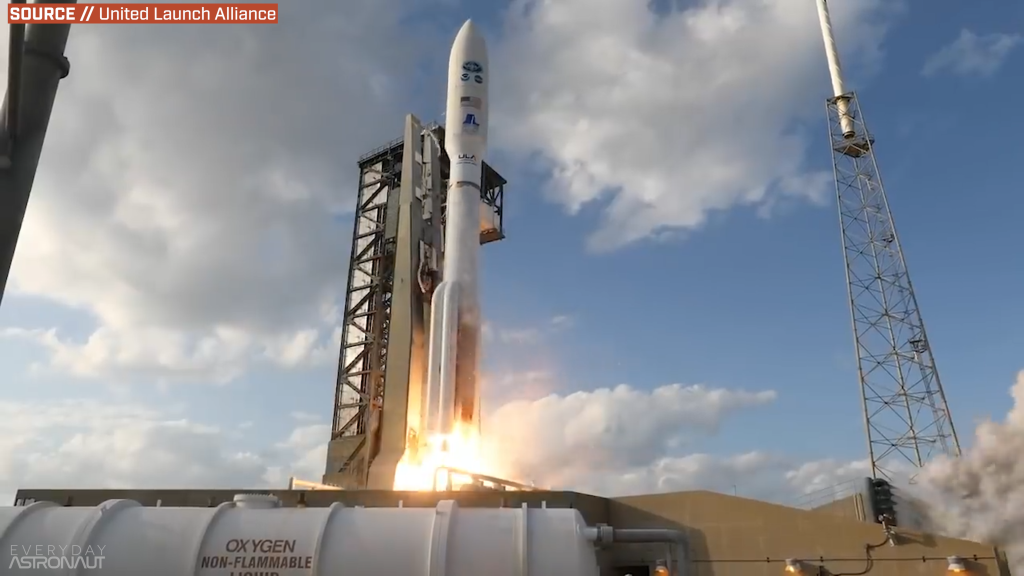 Atlas V lift off