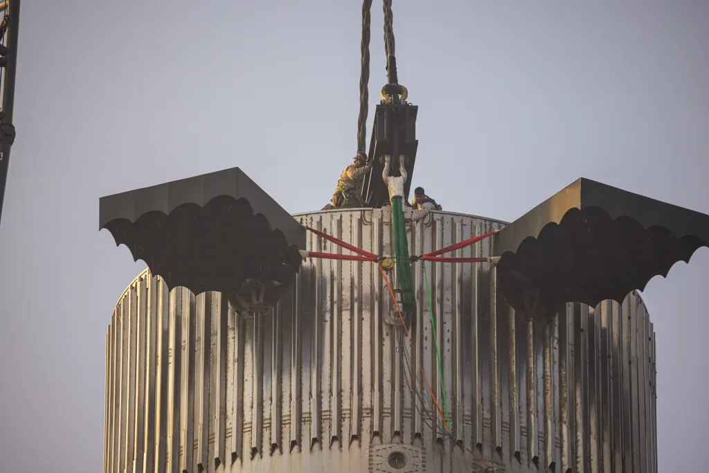 booster, grid fins, spacex, orbital flight test 