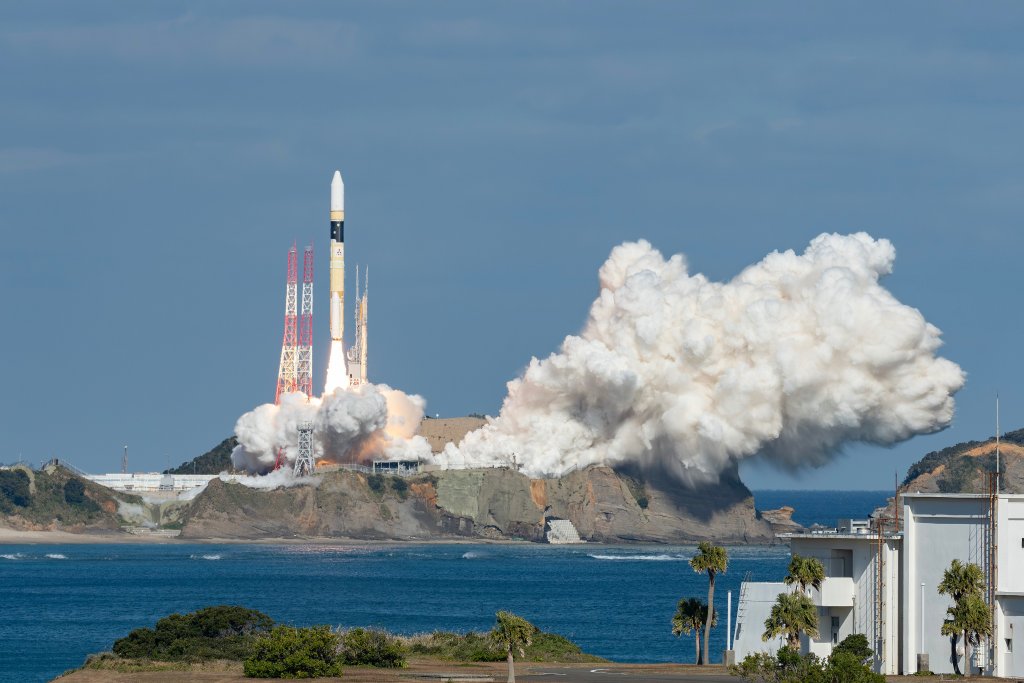 H-IIA, IGS Optical 8, liftoff