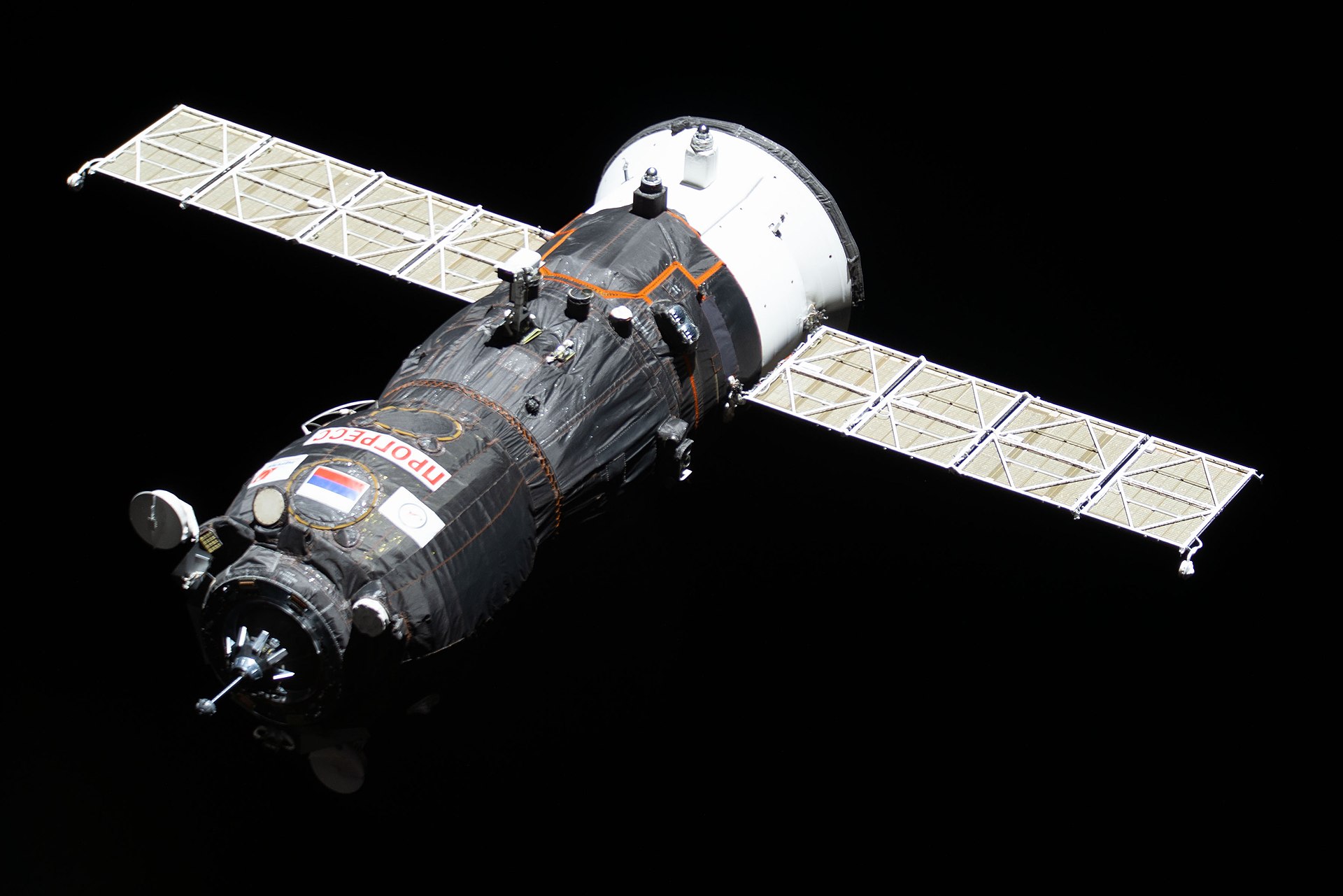 Progress MS-11 (72P) approaching the ISS Pirs node during Expedition 59