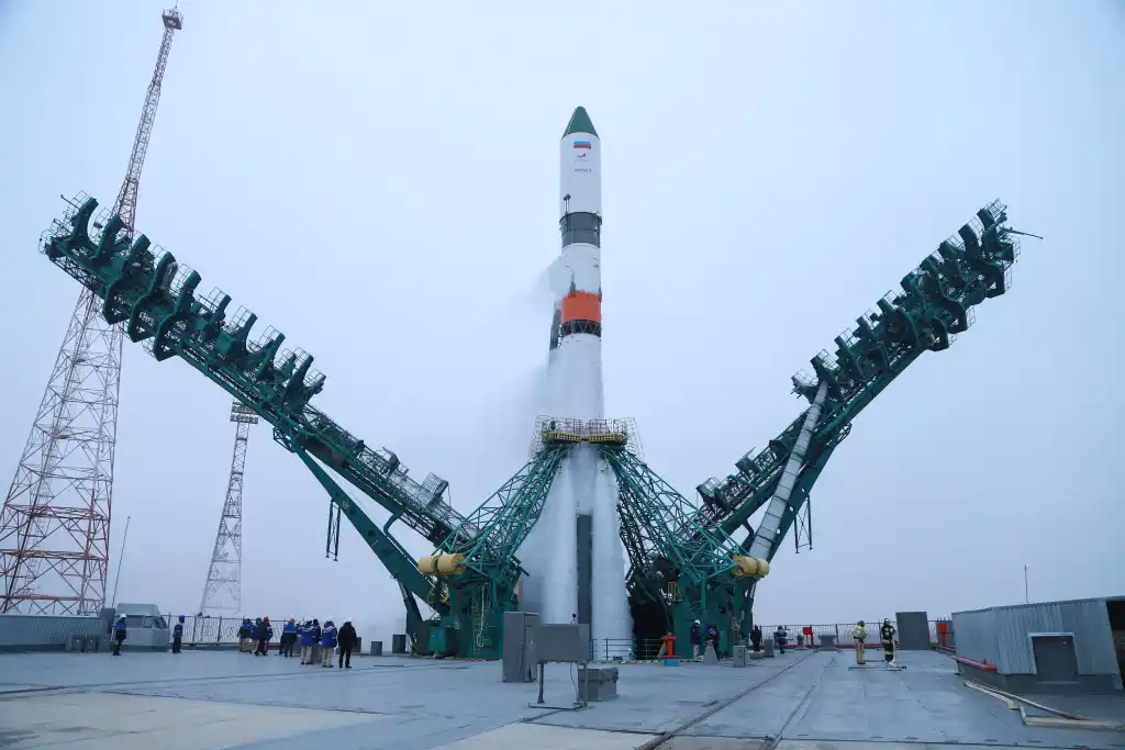 Soyuz 2.1a rocket at the Baikonur Cosmodrome, Progress MS-16 mission